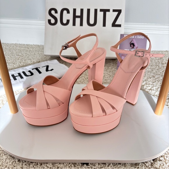 NEW IN BOX SCHUTZ x BALA Blush Pink Platform Heels Pumps SZ 8B - Picture 3 of 16